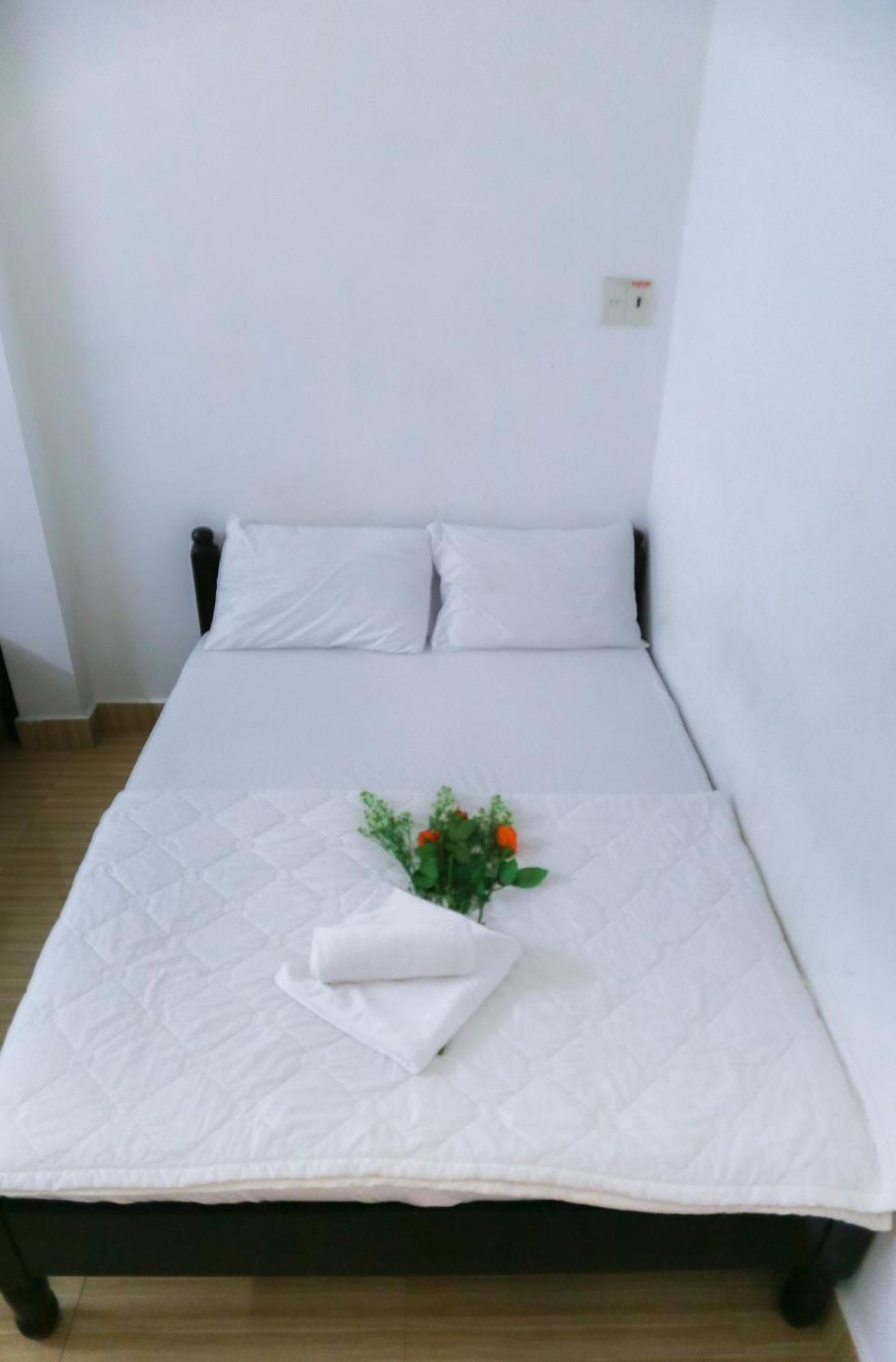 Sea Homestay Хюэ Экстерьер фото